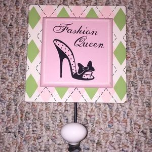 Wall decoration for jewelry